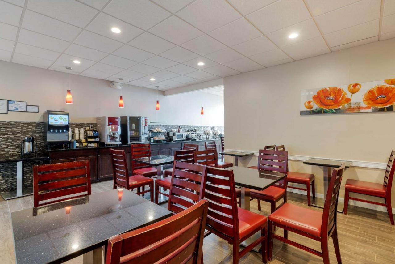 Best Western Plus Poconos Танерсвил Екстериор снимка