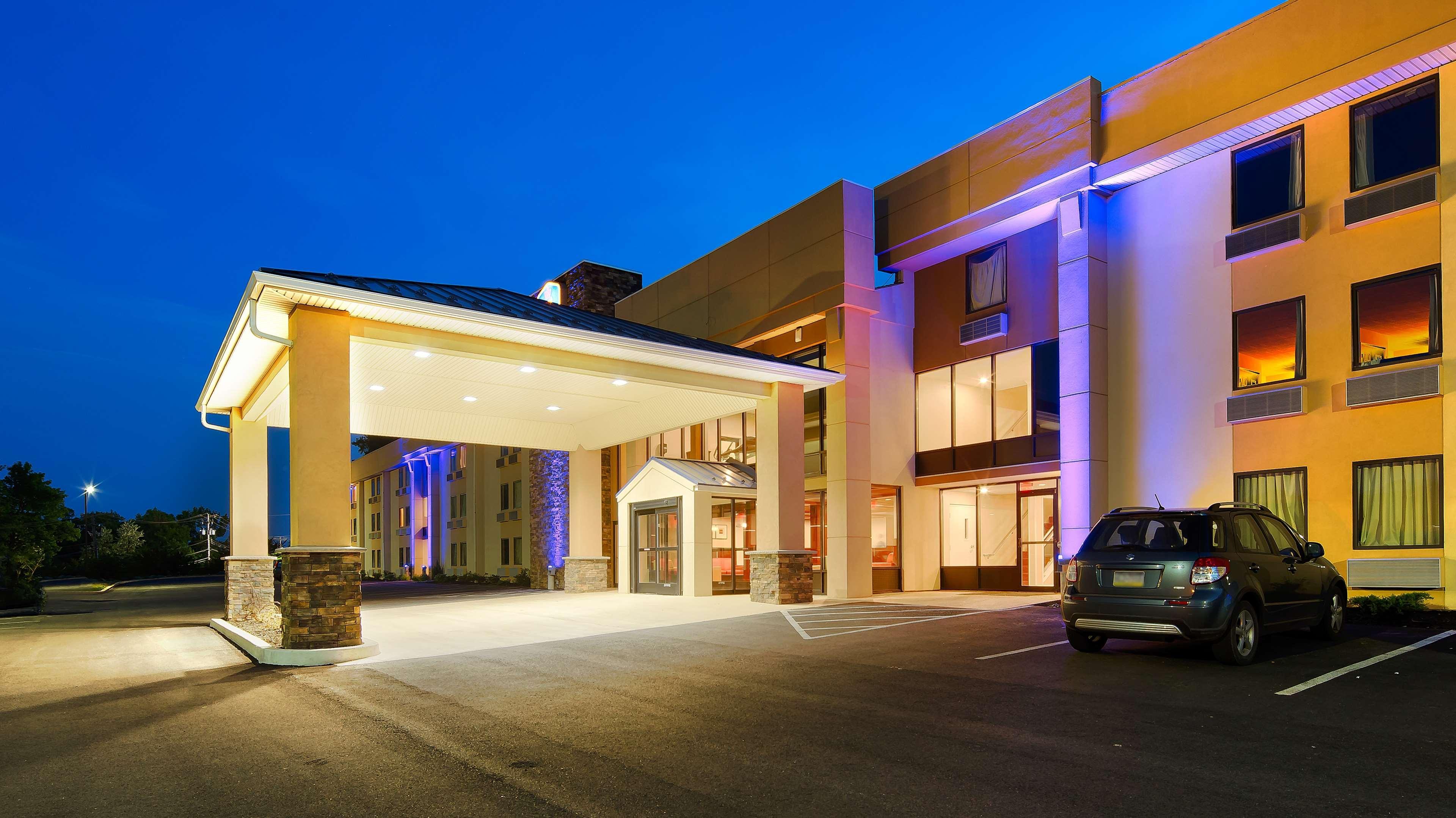 Best Western Plus Poconos Танерсвил Екстериор снимка