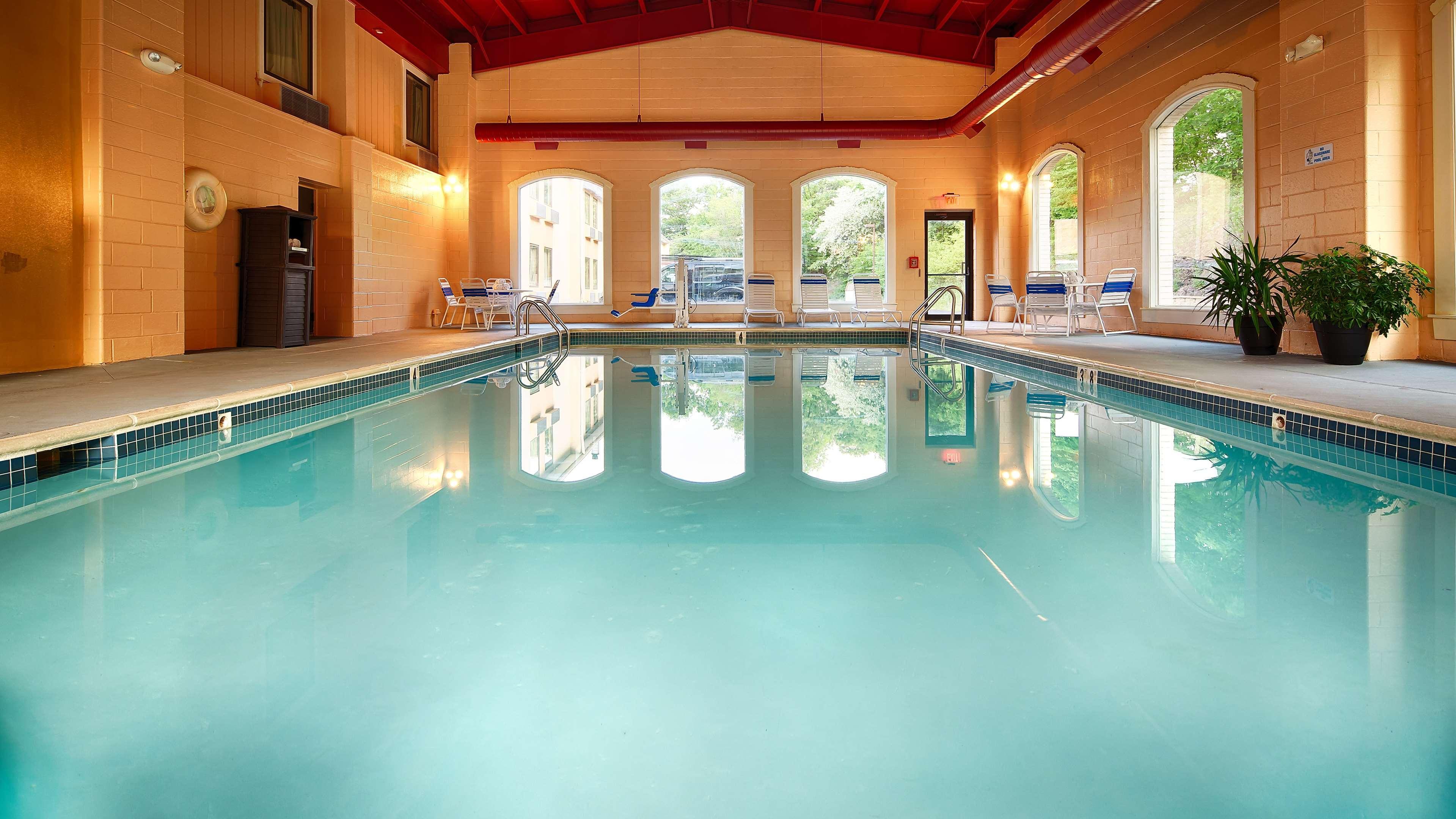 Best Western Plus Poconos Танерсвил Екстериор снимка